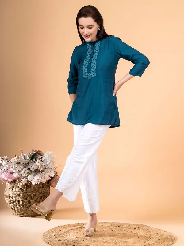 White_Flora_Crest_Embroidered_Hem_Palazzo