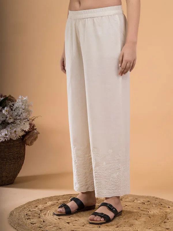 Natural_Flora_Crest_Embroidered_Hem_Palazzo