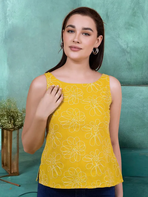Tuscany_Yellow_Daisy_Doodle_Embroidered_Top