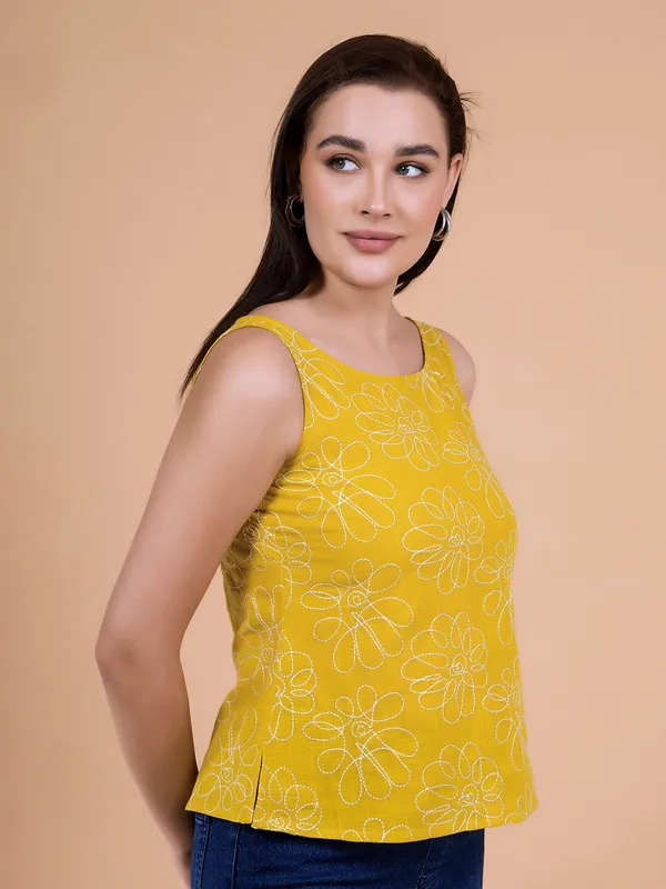 Tuscany_Yellow_Daisy_Doodle_Embroidered_Top