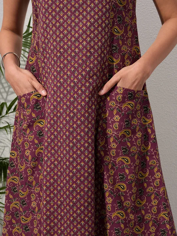 Mauve_Wine_Paisley_&_Buti_Print_Cotton_Sleeveless_Dress_with_Front_Pockets