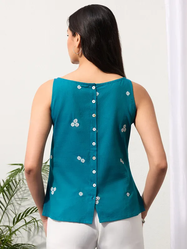 Ocean_Teal_Embroidery_Design_Cotton_Top