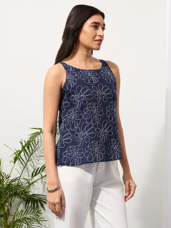 Deep_Indigo_Daisy_Doodle_Embroidered_Top