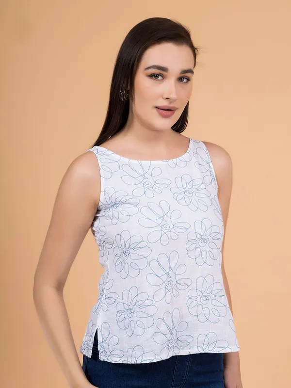Snow_White_Daisy_Doodle_Embroidered_Top