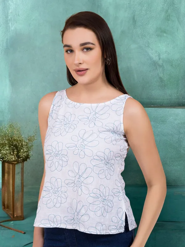 Snow_White_Daisy_Doodle_Embroidered_Top