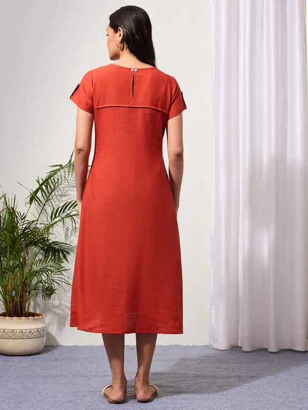 Copper_Rust_Cotton_Linen_Dress_with_Ajrakh_Printed_Pockets