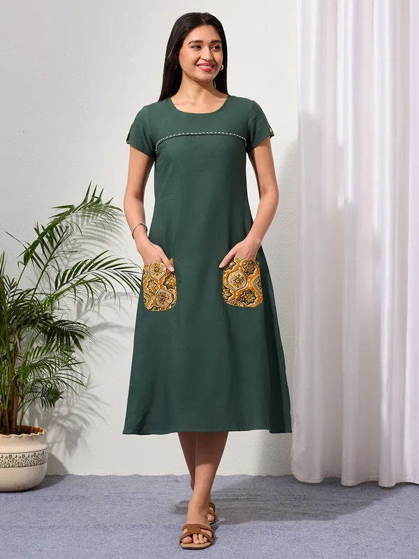 Pine_Green_Cotton_Linen_Dress_with_Ajrakh_Printed_Pockets