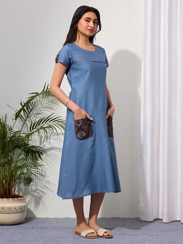 Dusty_Blue_Cotton_Linen_Dress_with_Ajrakh_Printed_Pockets