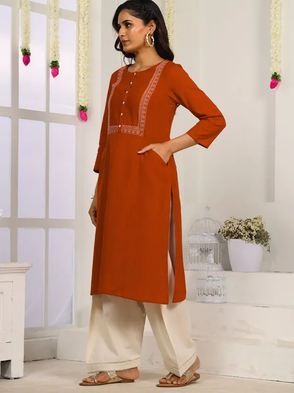 Rust_Embroidered_Straight_Fit_Kurta