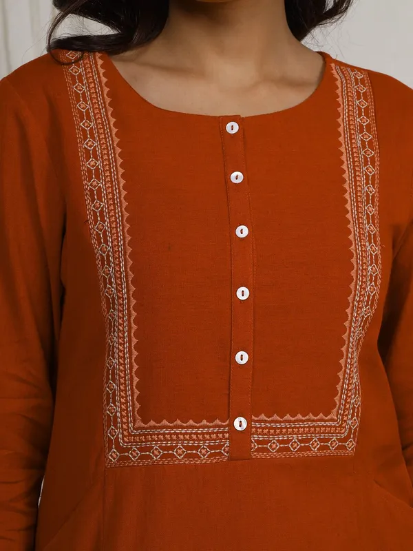 Rust_Embroidered_Straight_Fit_Kurta