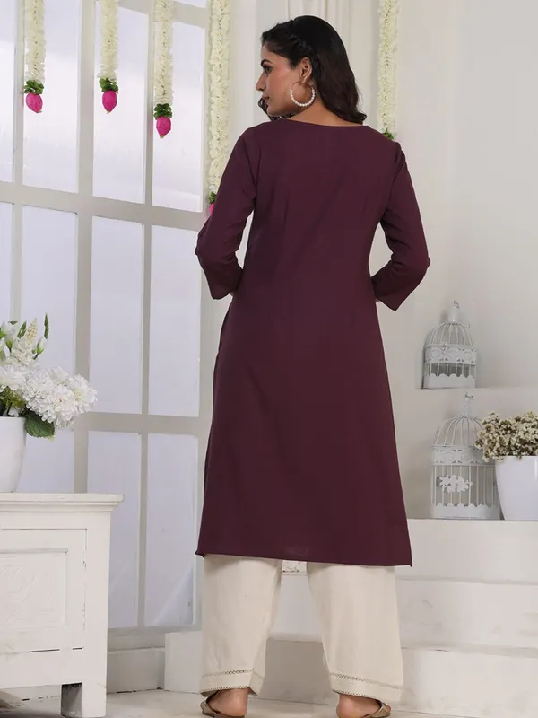 Deep_Purple_Embroidered_Straight_Fit_Kurta