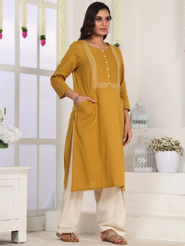 Caramel_Mustard_Embroidered_Straight_Fit_Kurta
