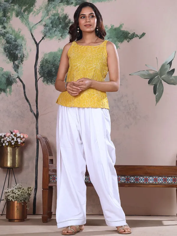 White_Farshi_Salwar_with_Elasticated_Waist_&_Lace_Detail