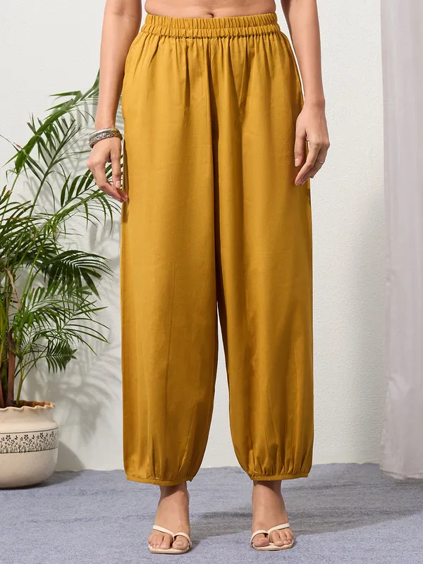 Mustard_Cotton_Linen_Piping_Hem_Palazzo_with_Pocket