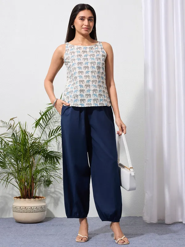 Navy_Blue_Cotton_Linen_Piping_Hem_Palazzo_with_Pocket