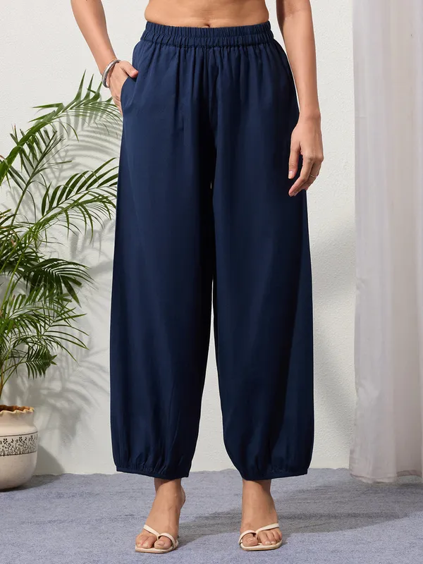Navy_Blue_Cotton_Linen_Piping_Hem_Palazzo_with_Pocket