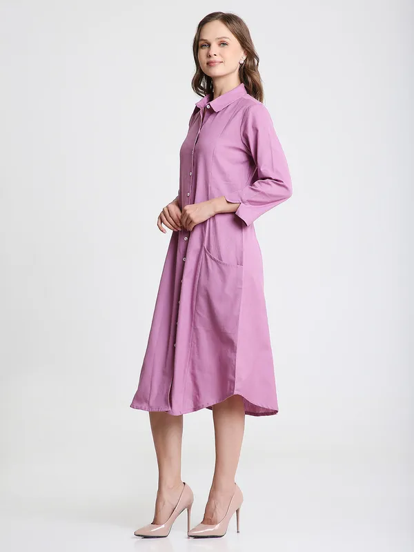 Mauve_Solid_Midi_Shirt_Dress_with_Pockets