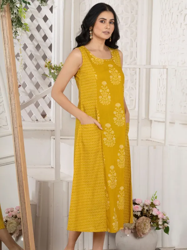 Ochre_Yellow_Cotton_Sleeveless_Dress_with_Front_Pockets