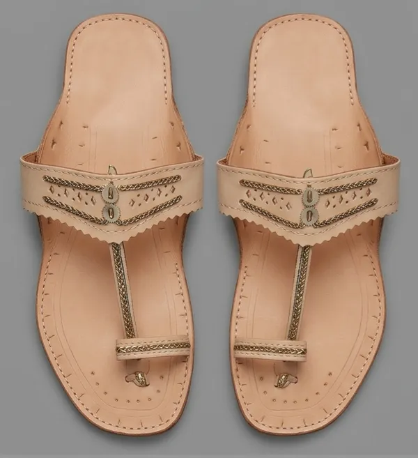 Beige_Ethnic_Flat_Sandals_for_Woman