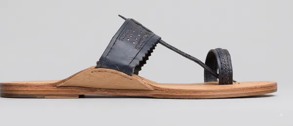 Black_Leather_Traditional_Sandals_for_Woman