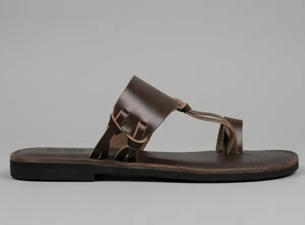 Brown_Leather_Kolhapuri_Sandals_for_Woman