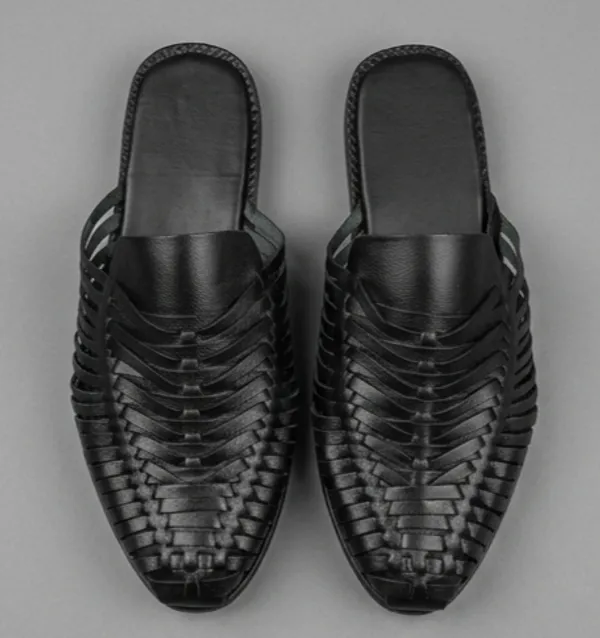Black_Woven_Slip-On_Mules_for_Woman