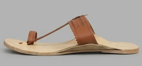 Tan_Leather_Ethnic_Sandals_for_Woman