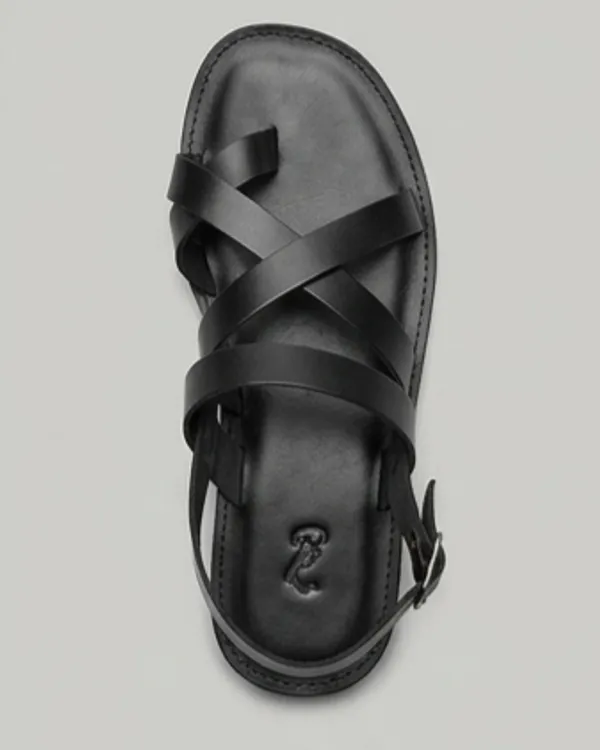 Black_Strappy_Sandals_for_Woman