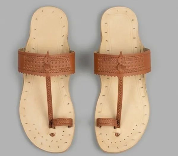 Tan_Leather_Ethnic_Sandals_for_Woman