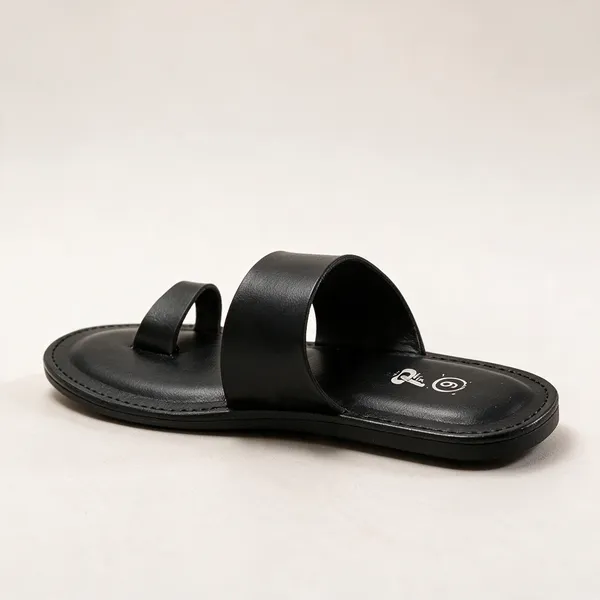 Black_Flat_Toe_Loop_Sandals__For_Unisex