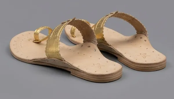 Gold_Embellished_Flat_Sandals_for_Woman