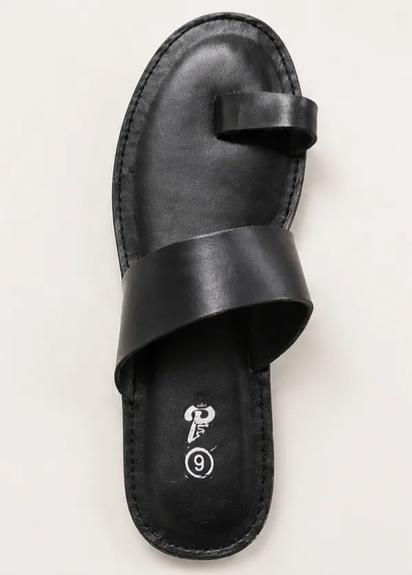 Black_Flat_Toe_Loop_Sandals_for_Men