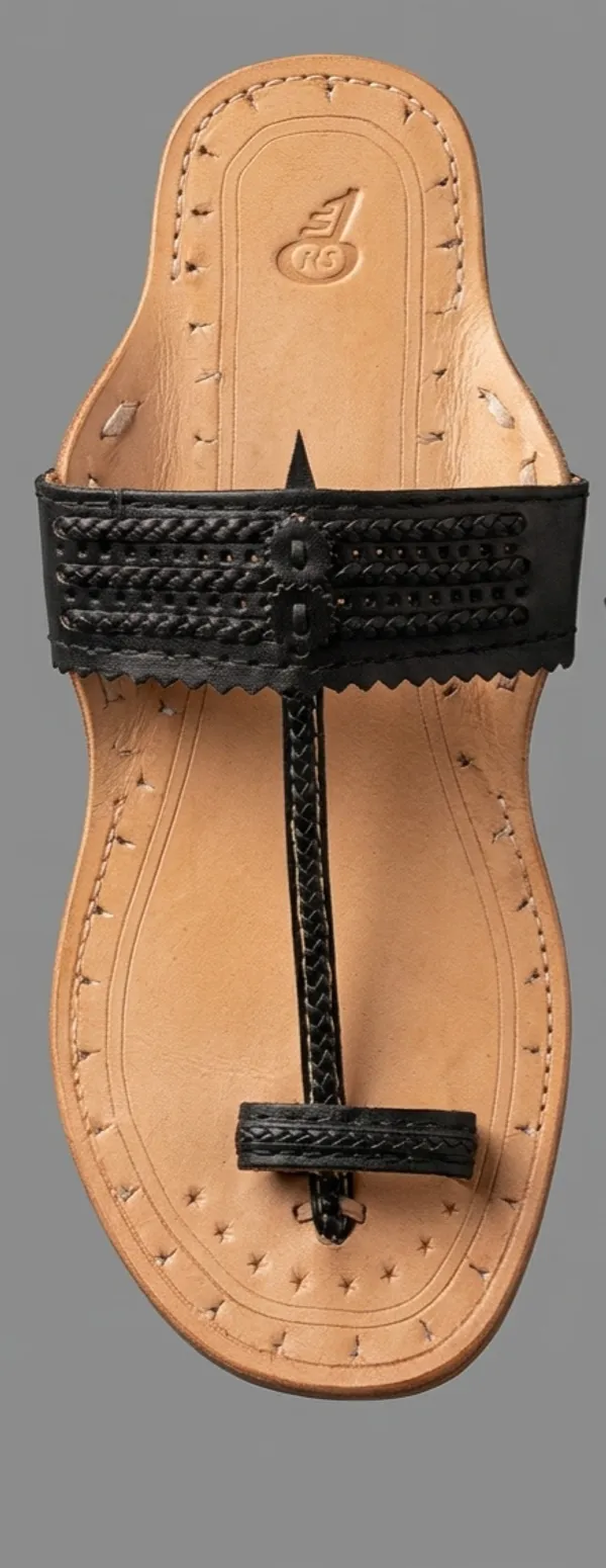 Black_Textured_Ethnic_Sandals_for_Woman