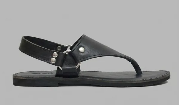 Black_Leather_Toe_Ring_Sandals_for_Men