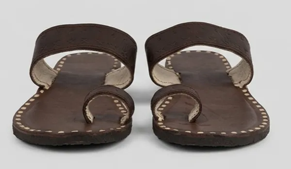 Brown_Textured_Flat_Sandals_for_Men