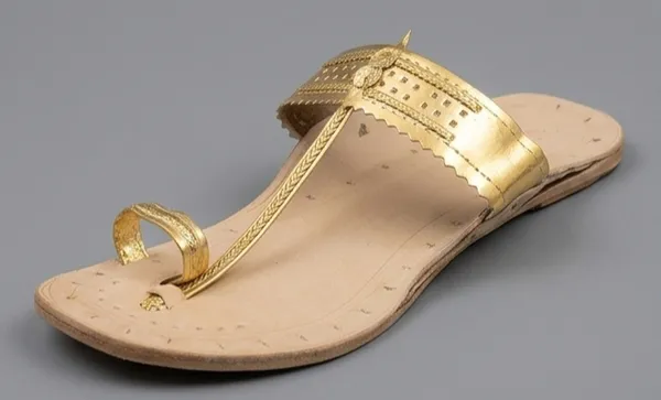 Gold_Embellished_Flat_Sandals_for_Woman