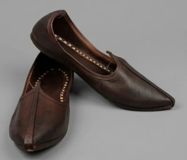 Brown_Pointed_Toe_Jutti_for_Men