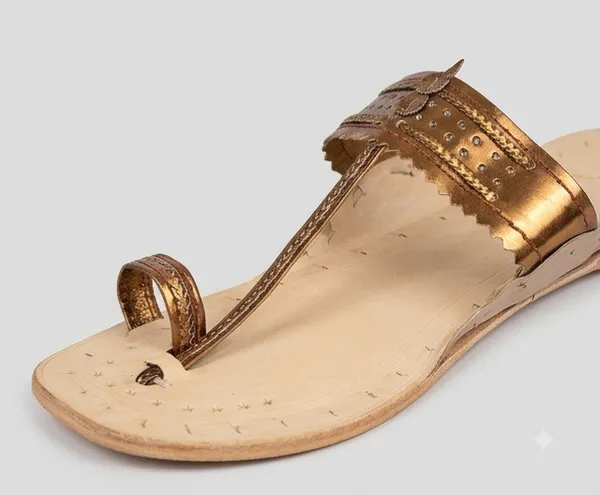 Gold_Embellished_Flat_Sandals_for_Woman