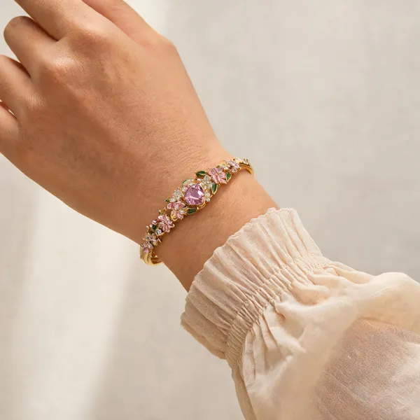 Gold_Anti_Tarnish_Floral_Stone_Bangle_For_Women