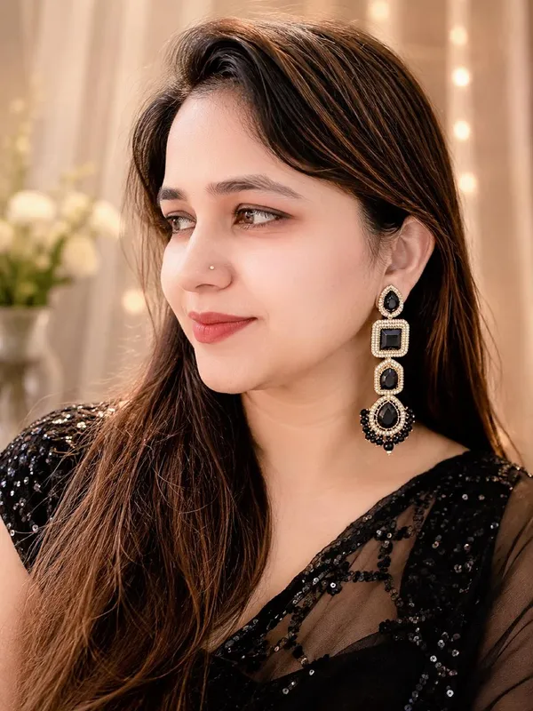 Black_Gold_Alloy_Stone_Studded_Earrings_And_Maang_Tikka_Set