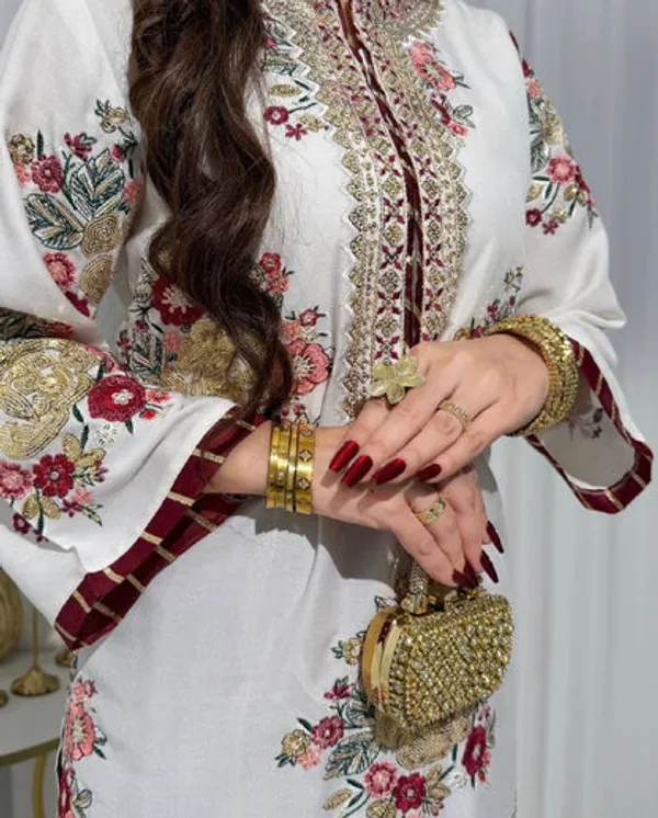 Trending_Faux_Georgette_Kurti_Set_With_Elegant_Dupatta