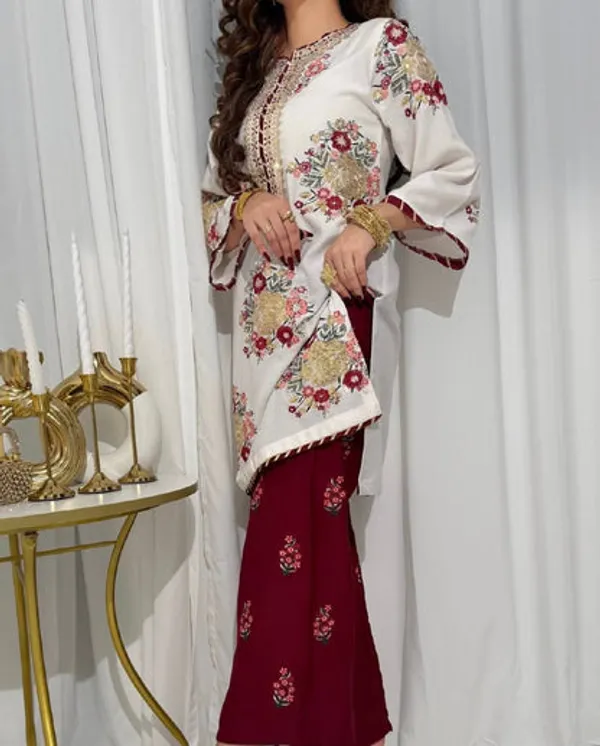 Trending_Faux_Georgette_Kurti_Set_With_Elegant_Dupatta