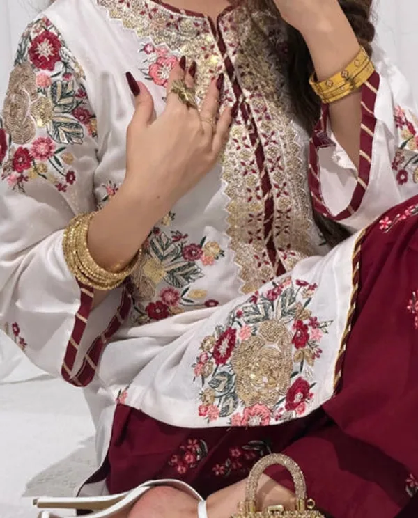 Trending_Faux_Georgette_Kurti_Set_With_Elegant_Dupatta