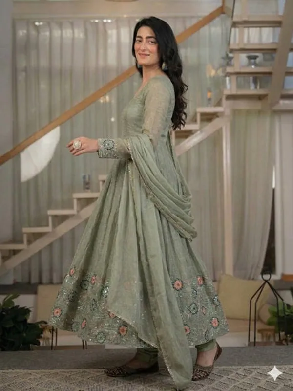 Women'S_Heavy_Crunchy_Silk_Anarkali_Suit_Set_With_Dupatta