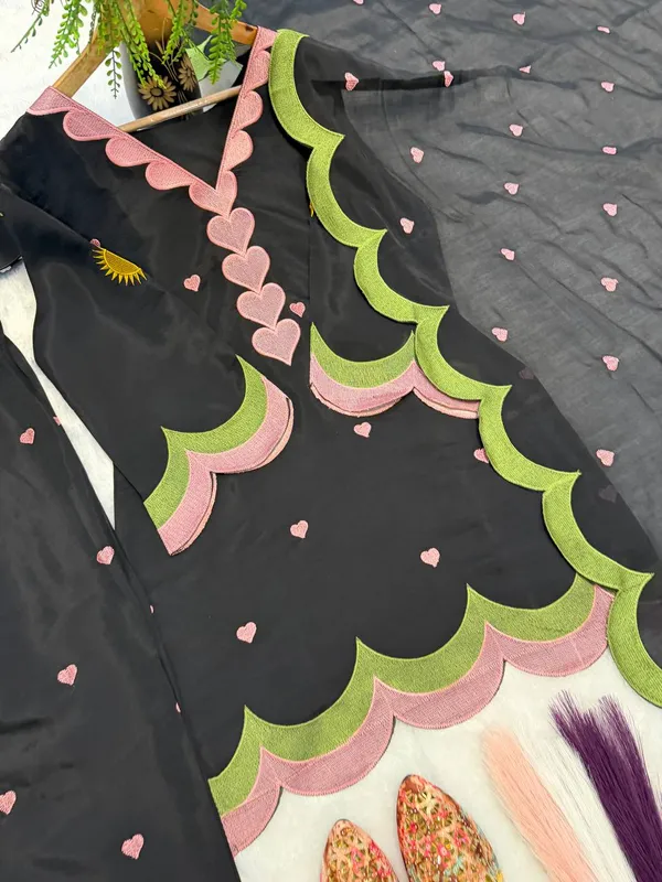 Black_Farshi_Salwar_Suit_Set_–_Chanderi_Cotton_with_Pink_Heart_Embroidery_&_Zari_Work_|_Festive_&_Wedding_Wear
