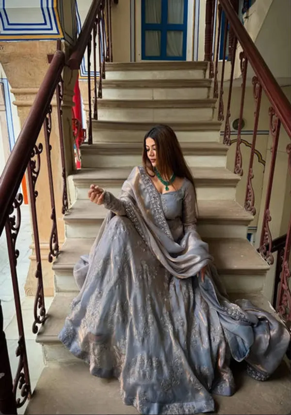 Premium_Wedding_Wear_Anarkali_Suit_Set_With_Embroidery