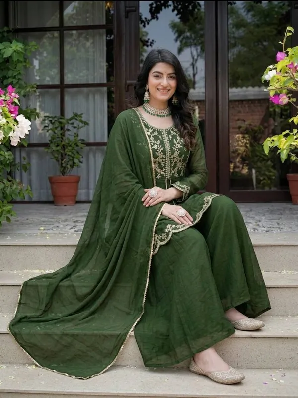 Amrapali_Trend_Heavy_Crunchy_Silk_Embroidered_Kurta_Palazzo_Dupatta_Set_For_Women