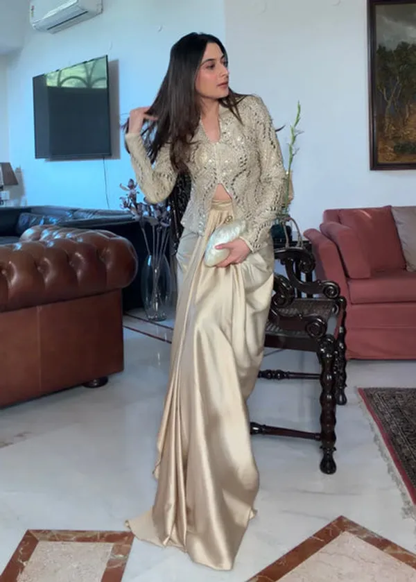 Royal_Indo_Western_Zareen_Jacket_With_Skirt_For_Wedding_Festive_Wear