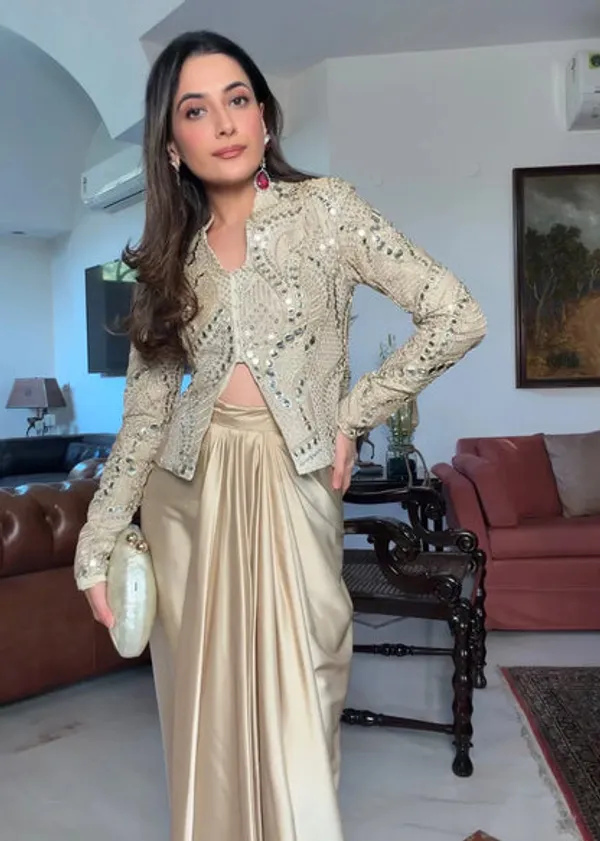 Royal_Indo_Western_Zareen_Jacket_With_Skirt_For_Wedding_Festive_Wear