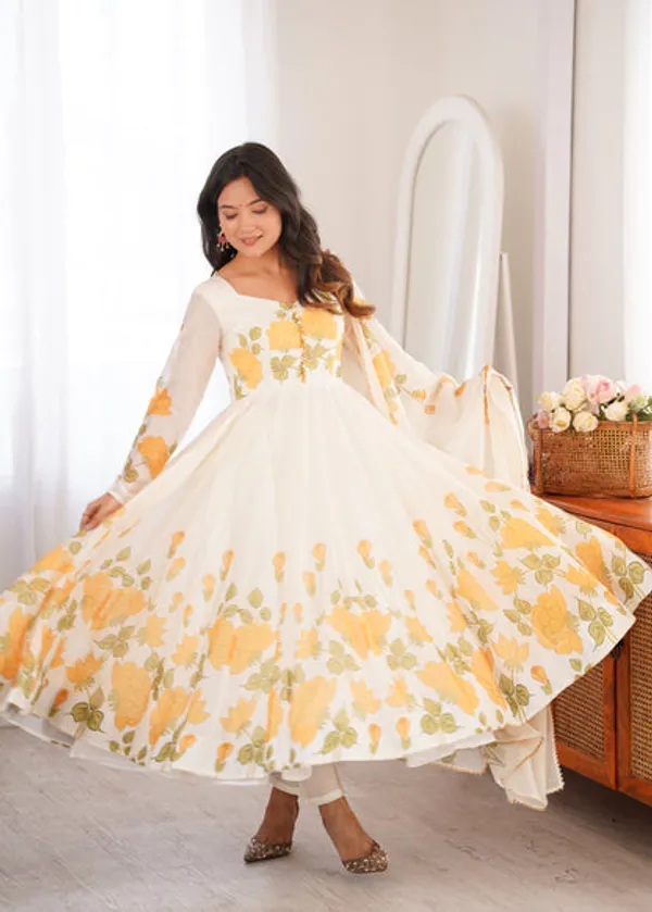 Women'S_Heavy_Organza_Silk_Floral_Print_Anarkali_Gown_Set_With_Dupatta